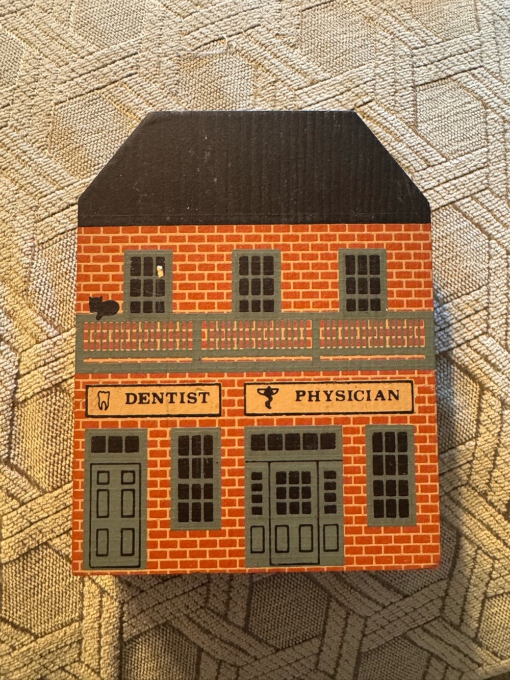 Cat's Meow Series V Dentist/Physician 1989, classic village shelf sitter vintage